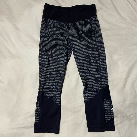 Lululemon Pace Rival Crop *Full-On Luxtreme - Picture 7 of 11